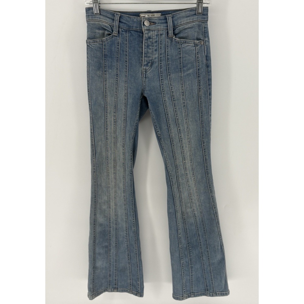 Free People So Many Seams Flare Jeans Retro 70s Size 24 Light Wash Stretch Denim